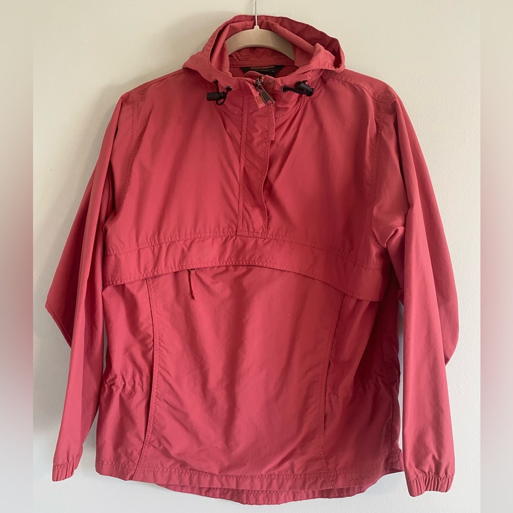 L.L.Bean Water Resistant Pull-Over Rain Coat with Hoodie in Coral color